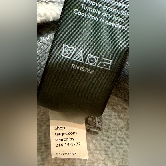 Champion Heather Gray Crewneck Top - Picture 5 of 5